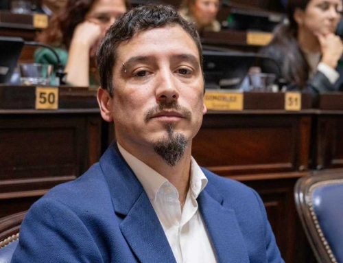 Polémica por un cartel político: el diputado Leo Moreno cuestionó una nota publicada por este medio